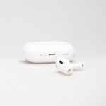 Bluetooth-TWS-slusalice-AirPod5-white-2.jpg