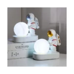 Moon-ASTRONAUT-lampa-standing-Art-Deco-model-2-AMTL-4.webp