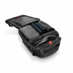 TECH-PROTECT-DEFENDER-S40-TRAVEL-5.jpg